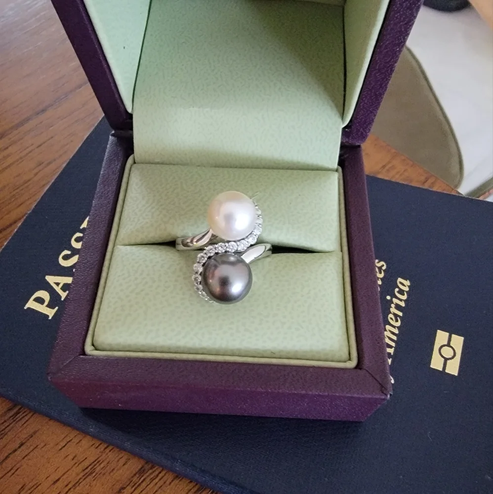 Pearl + Diamond Swirl Ring - Picture 4 of 4